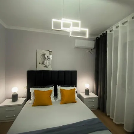 @bazaar, In The Center Of - 80sqm
